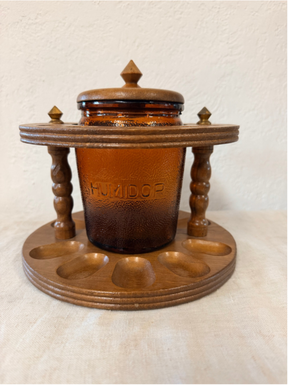 Vintage Lord Chesterfield Amber Glass Humidor with Lid and 10 Pipe Rack
